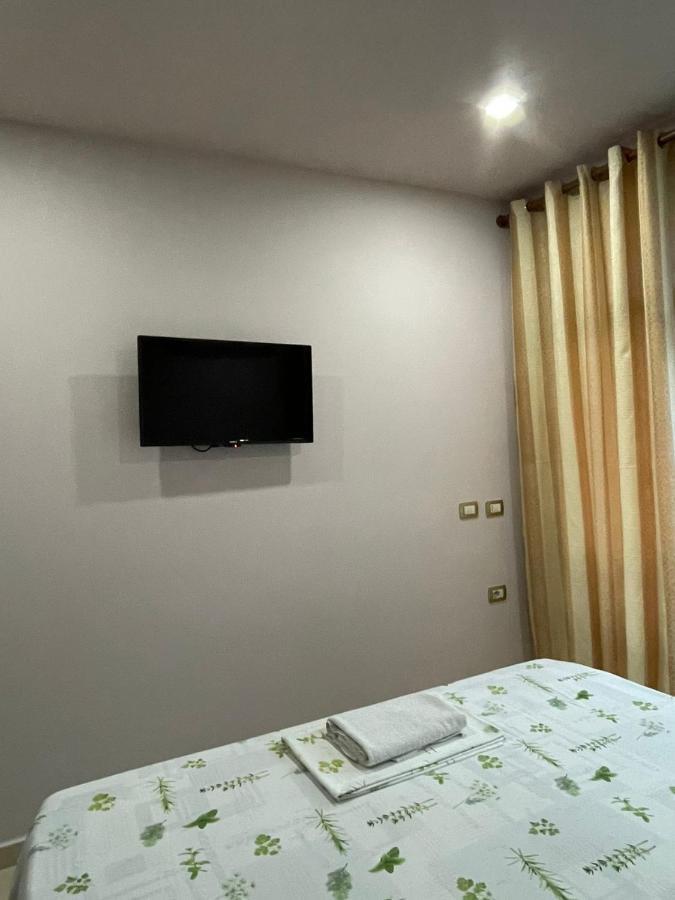 Vila Vadeha โปกราเดซ ภายนอก รูปภาพ