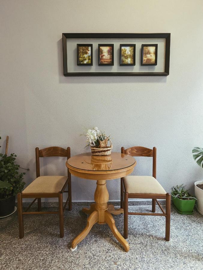 Vila Vadeha โปกราเดซ ภายนอก รูปภาพ