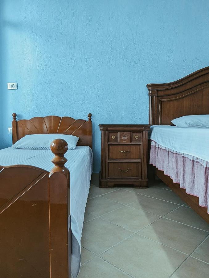 Vila Vadeha โปกราเดซ ภายนอก รูปภาพ