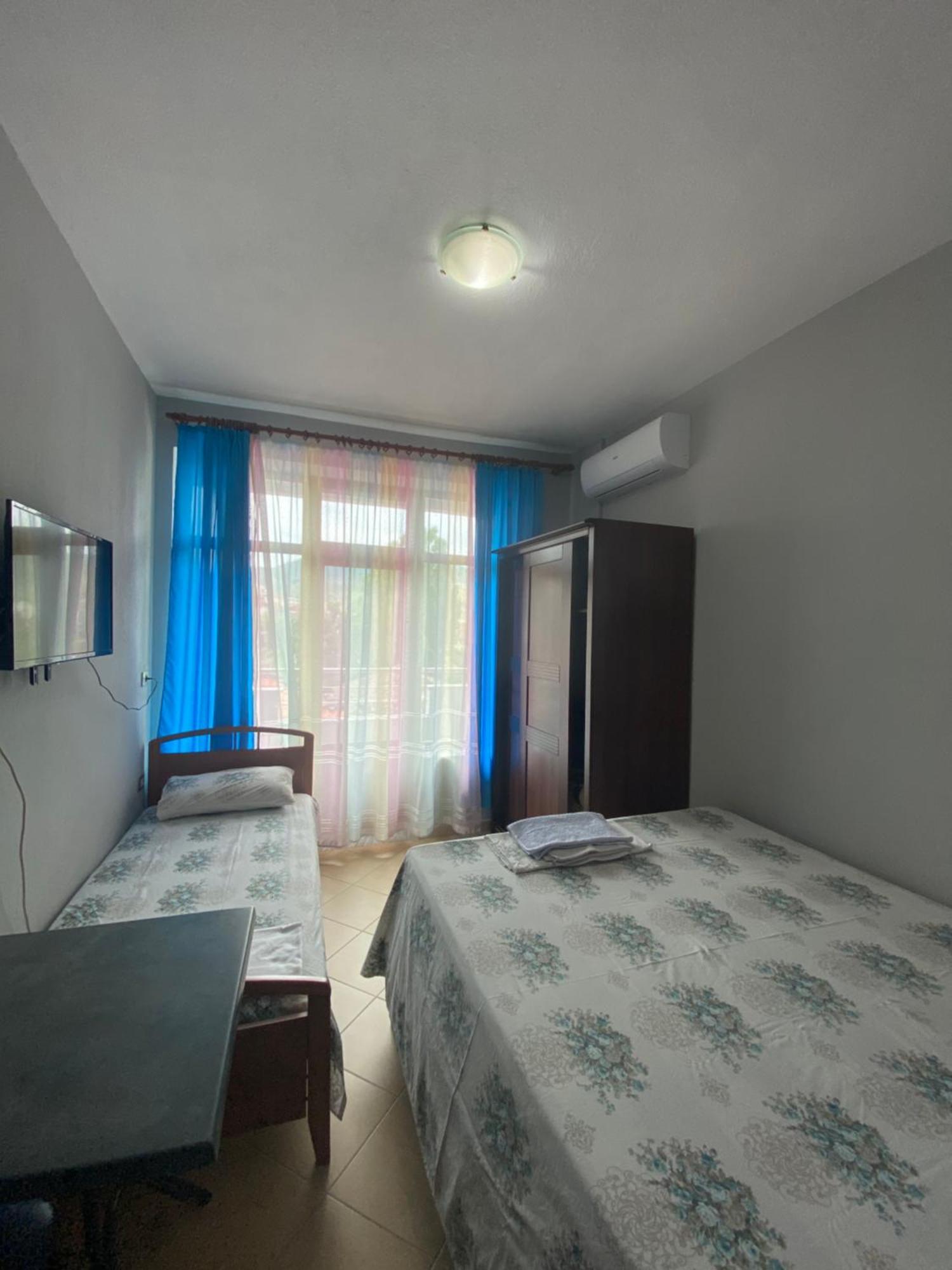 Vila Vadeha โปกราเดซ ภายนอก รูปภาพ