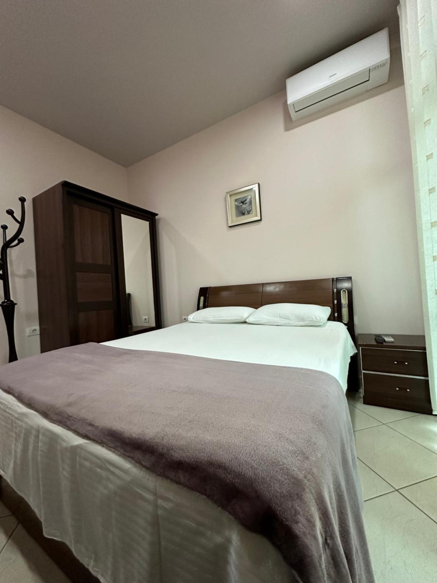 Vila Vadeha โปกราเดซ ภายนอก รูปภาพ